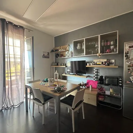 Fraluci Ai Faraglioni 아파트 *