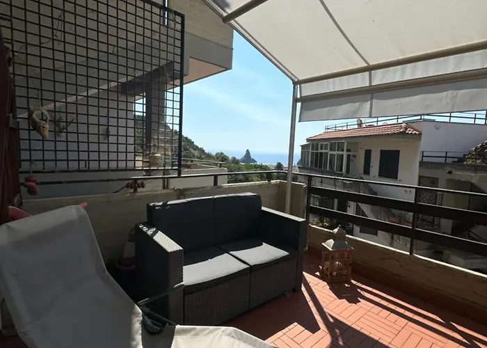 Fraluci Ai Faraglioni * 阿齐·卡斯特罗